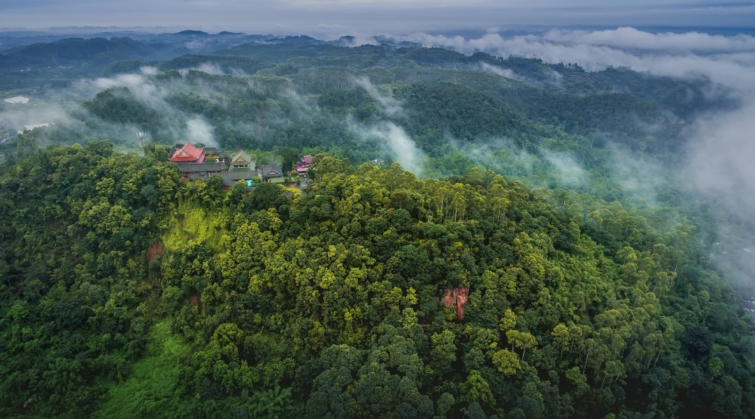 著名旅游景區(qū)彭祖山風(fēng)景優(yōu)美。.jpg