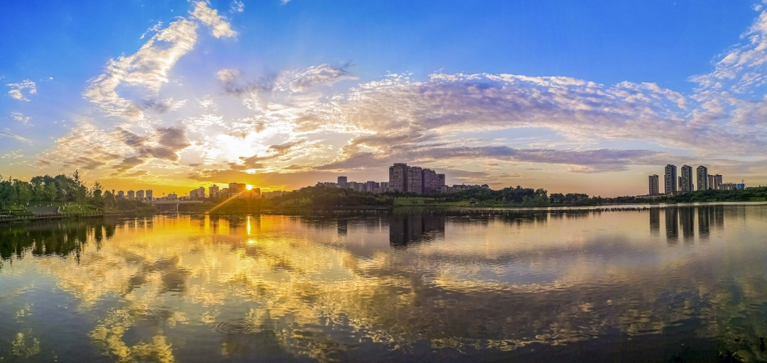 102-30張超《水天一色》（2019年8 月14日，攝影于濕地公園）IMG_20190814_192628_1_1.jpg