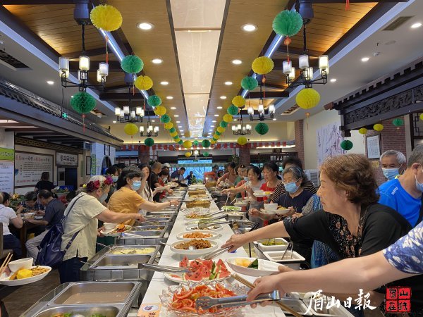 越來(lái)越多市民注重健康飲食。